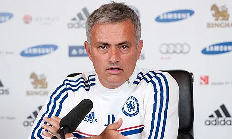 Khen “đểu” trọng tài, Mourinho lãnh án phạt ảnh 1 Khen “đểu” trọng tài, Mourinho lãnh án phạt ảnh 1