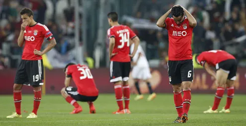 Benfica san bằng kỷ lục buồn của Juventus ảnh 3 ben1-2848-1400110487.jpg