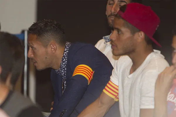 Xavi khóc trong ngày Puyol giải nghệ ảnh 7 image photo