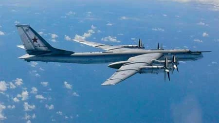 Phi đội, máy bay ,ném bom ,Nga, áp sát, Mỹ