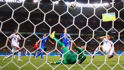 Thắng nghẹt thở trên loạt đá luân lưu, Costa Rica viết tiếp câu chuyện thần tiên ảnh 5