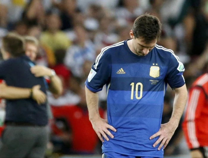 Messi “đắng lòng” nhìn cúp vàng tuột khỏi tầm tay ảnh 3