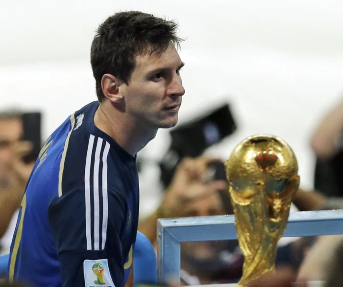 Messi “đắng lòng” nhìn cúp vàng tuột khỏi tầm tay ảnh 11