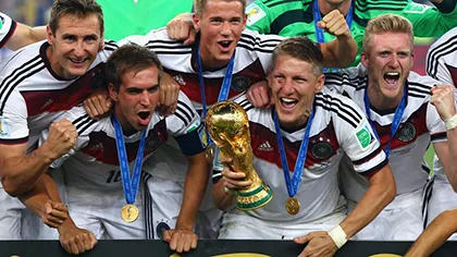 Khoảnh khắc đăng quang đầy cảm xúc của nhà vô địch thế giới Đức ảnh 18