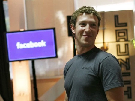Mark Zuckerberg mới 30 tuổi và vẫn đang trên con đường trở thành người giàu nhất thế giới