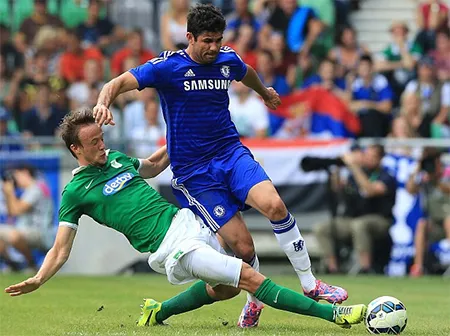 Costa tỏa sáng giúp Chelsea giành chiến thắng ảnh 5 Hậu vệ của Olimpija đã rất vất vả với Costa trong hiệp 2