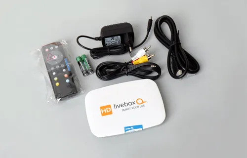 Livebox Q có kiểu dáng nhỏ gọn, chạy Android phong phú về phần mềm, tính năng. liveboxq-1299-1406523683.jpg