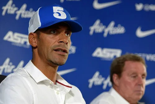 Ferdinand trong buổi họp báo ra mắt CLB mới QPR. Ảnh:PA. article-2708456-20114BEE000005-7142-2545