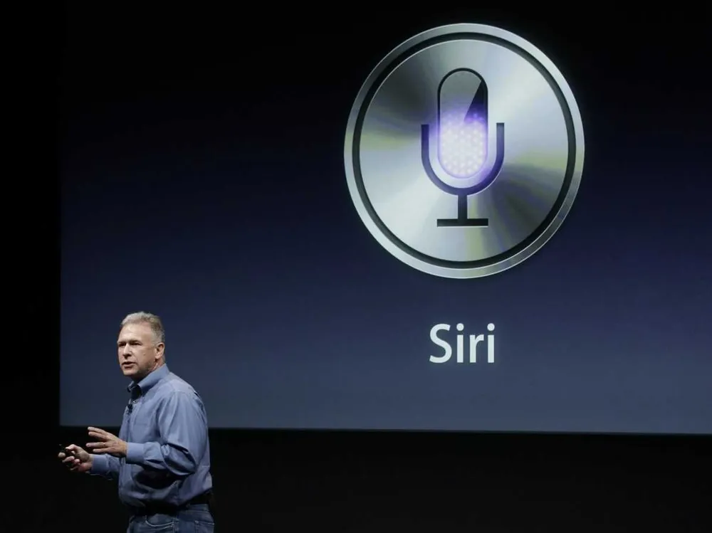 Siri gần như vô dụng và không đưa ra được câu trả lời chính xác như Google Now hay Microsoft Cortana.