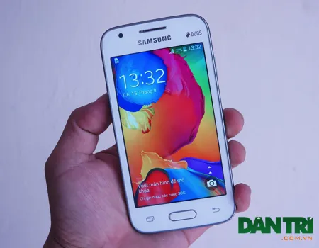 Trên tay Galaxy V đầu tiên tại Việt Nam