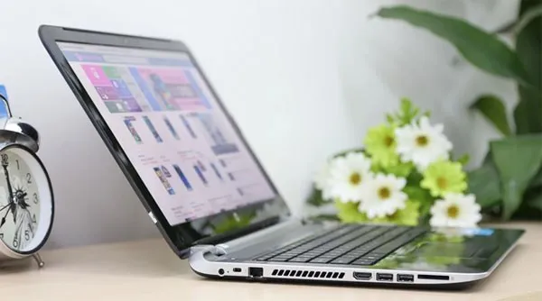 HP Pavilion 15 có cấu hình core i5 phù hợp cho nhiều nhu cầu học hành, giải trí.