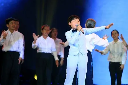 Mai Chí Công đầy cảm xúc cùng Cha và con trai