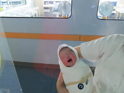 Novak Djokovic hạnh phúc đón con trai đầu lòng ảnh 1