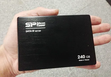 Trên tay ổ cứng di động ‘siêu mỏng’ Silicon Power S60 ảnh 4