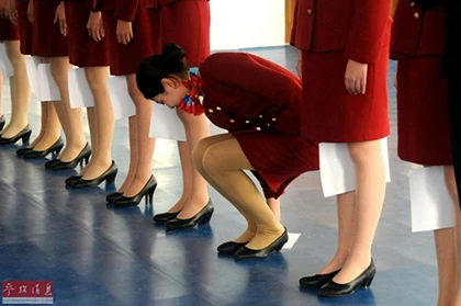 Bên trong lò luyện tiếp viên hàng không Trung Quốc ảnh 1