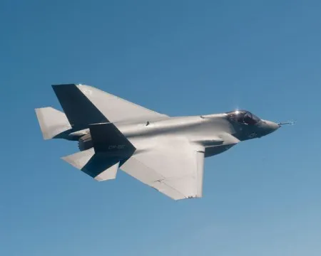 Chiến đấu cơ F-35C có thể đạt tốc độ tối đa 1.960 km/h. Ảnh: US Navy