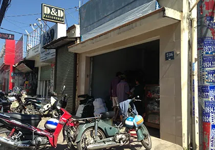 Cửa hàng phụ tùng xe máy bị trộm 2,4 tỉ đồng ảnh 1