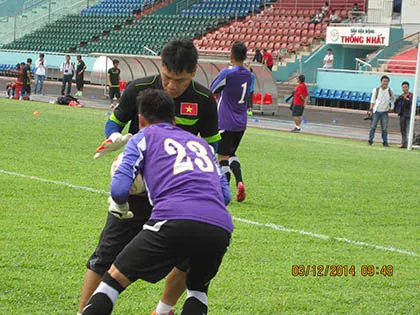 Chùm ảnh tuyển VN tập luyện trên sân Thống Nhất: Trông rất sung và vui vẻ ảnh 7