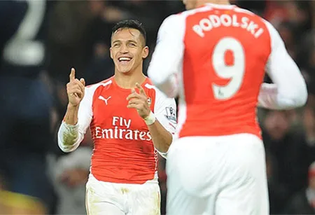 Sanchez lại một lần nữa tỏa sáng cứu Arsenal