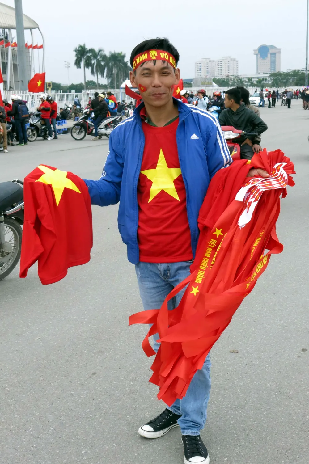 Việt Nam trước giờ xung trận: Nóng 'hầm hập' ở sân Mỹ Đình ảnh 17