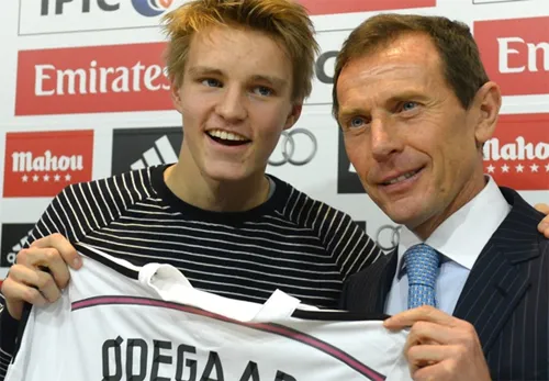 Odegaard mới ký hợp đồng với Real và chưa từng có kinh nghiệm bóng đá đỉnh cao. Ảnh:Reuters martin-9629-1423096552.jpg