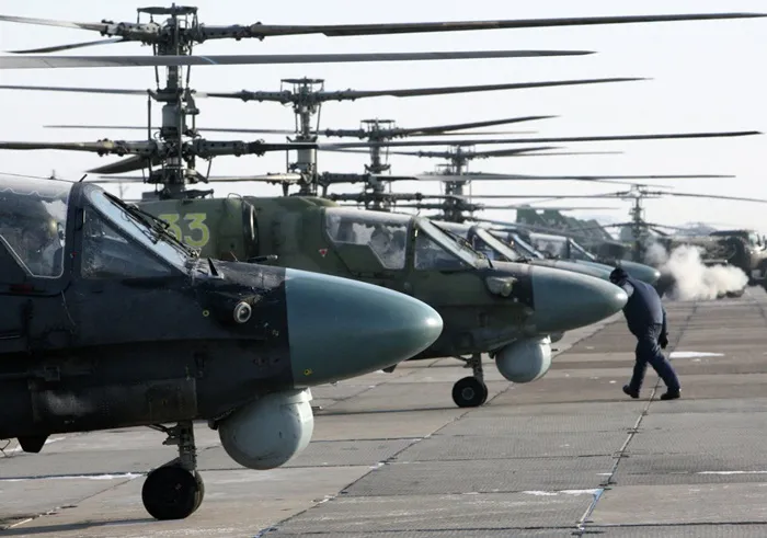 Trực thăng chiến đấu Ka-52: Bay như bướm, tấn công như cá sấu ảnh 4 Trực thăng chiến đấu Ka-52: Bay như bướm, tấn công như cá sấu ảnh 4