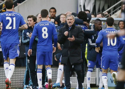 Mourinho là người khó đoán, theo nhận xét của Terry. Ảnh:Reuters. 26E68D5900000578-0-image-a-23-7891-6984-
