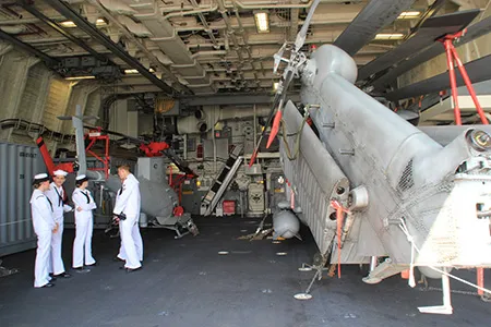 Chùm ảnh: Trên khu trục hạm siêu hiện đại của Hải quân Hoa Kỳ ảnh 11 Chùm ảnh: Trên khu trục hạm siêu hiện đại của Hải quân Hoa Kỳ ảnh 11