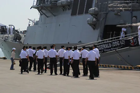 Chùm ảnh: Trên khu trục hạm siêu hiện đại của Hải quân Hoa Kỳ ảnh 2 Chùm ảnh: Trên khu trục hạm siêu hiện đại của Hải quân Hoa Kỳ ảnh 2