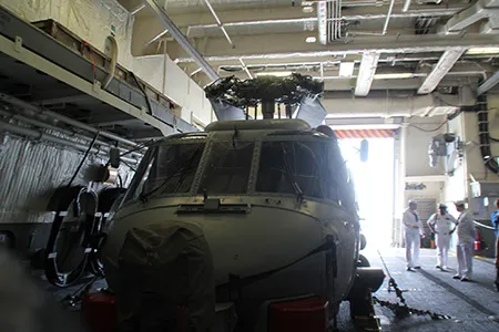 Chùm ảnh: Trên khu trục hạm siêu hiện đại của Hải quân Hoa Kỳ ảnh 8 Chùm ảnh: Trên khu trục hạm siêu hiện đại của Hải quân Hoa Kỳ ảnh 8