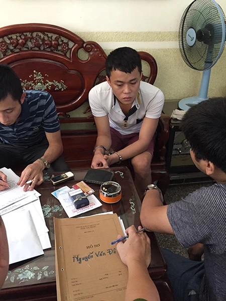 Triệt phá băng nhóm lừa đảo qua mạng, thu giữ nhiều tỷ đồng ảnh 1