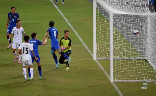 Sự xuất sắc của Phyo Kyaw Zin không đủ giúp U23 Myanmar giành HC vàng khi đối thủ Thái Lan quá mạnh.Ảnh:TNP. anh3-5914-1434505858.jpg