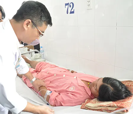 Một thai phụ bị rắn lục đuôi đỏ cắn ảnh 1 Một thai phụ bị rắn lục đuôi đỏ cắn ảnh 1