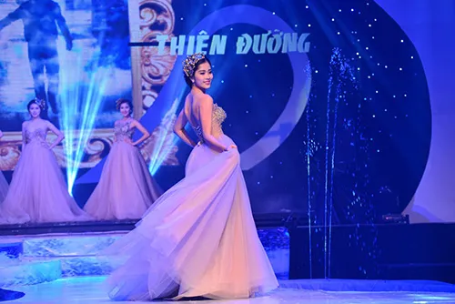 Nhan sắc thí sinh và vương miện nửa tỉ trước cuộc thi “Hoa khôi ĐBSCL 2015” ảnh 6