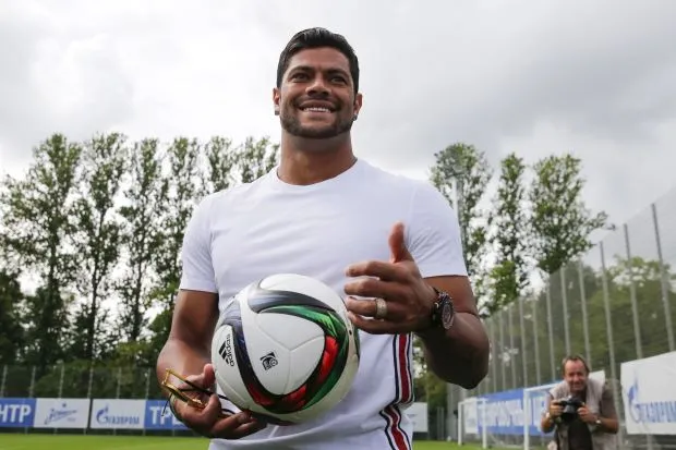 Bị loại khỏi lễ bốc thăm World Cup 2018 vì... lên án phân biệt chủng tộc ảnh 1