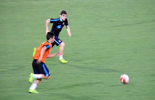 Chùm ảnh cầu thủ Việt Nam, Man City tập luyện cho trận đấu tối nay ảnh 16 Chùm ảnh cầu thủ Việt Nam, Man City tập luyện cho trận đấu tối nay ảnh 16