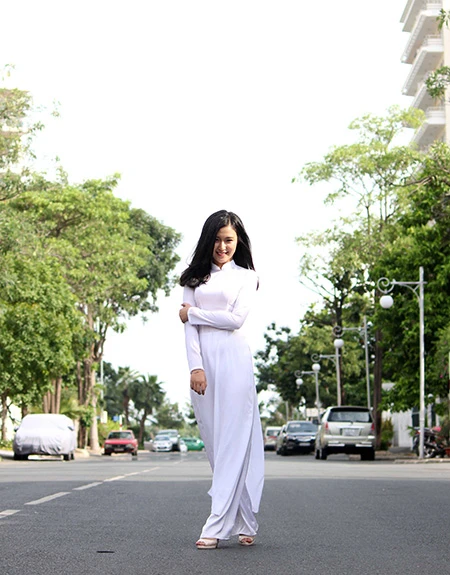 'Nữ sinh phong cách' Trần Bảo Như dịu dàng trong tà áo dài ảnh 10