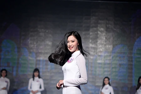 'Nữ sinh phong cách' Trần Bảo Như dịu dàng trong tà áo dài ảnh 5