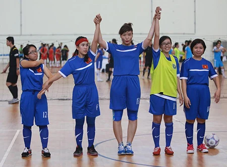 Bóng đá nữ Sở Tư pháp TP. HCM vào tứ kết giải CNVC khối Chính quyền ảnh 3