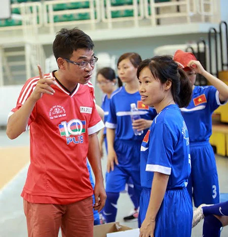 Bóng đá nữ Sở Tư pháp TP. HCM vào tứ kết giải CNVC khối Chính quyền ảnh 11