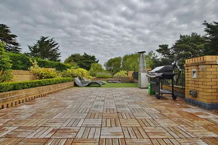 Ngắm biệt thự xa hoa sao Man City rao bán giá 1,5 triệu bảng ảnh 14