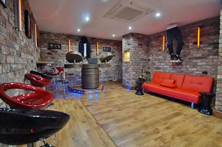 Ngắm biệt thự xa hoa sao Man City rao bán giá 1,5 triệu bảng ảnh 5 Ngắm biệt thự xa hoa sao Man City rao bán giá 1,5 triệu bảng ảnh 5