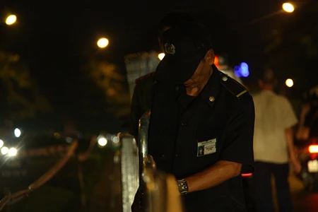 Người dân Thủ đô trắng đêm chờ đón đại lễ 2-9 ảnh 21