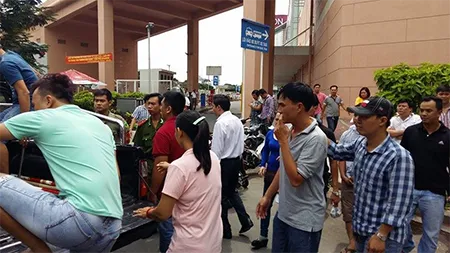 Triệt phá tụ điểm đánh bạc trong trung tâm thương mại ảnh 1 Triệt phá tụ điểm đánh bạc trong trung tâm thương mại ảnh 1