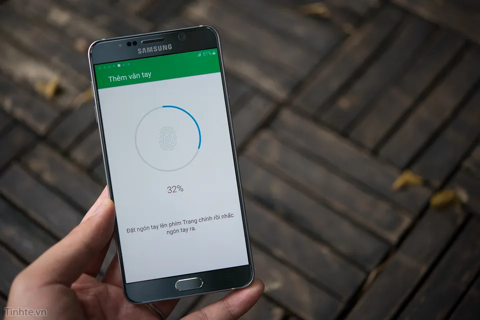 Samsung_Galaxy_Note_5_Silver_bac.