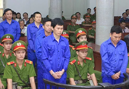 Vụ nhận tiền trong dự án đường sắt: Bị cáo chủ mưu lãnh 12 năm tù ảnh 1