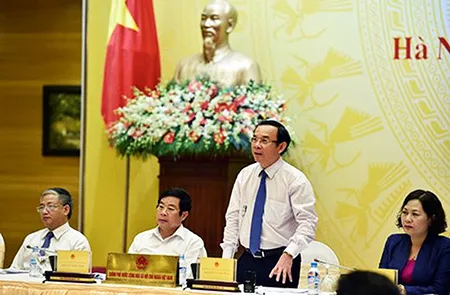 Họp báo Chính phủ: Nóng chuyện thu chi ngân sách ảnh 1