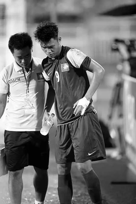 Chùm ảnh U-21 Việt Nam hạ gục U-21 Thái Lan ảnh 2