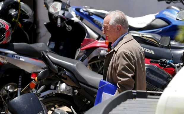 Quan chức FIFA mỗi tháng tham nhũng 50.000 USD ảnh 1