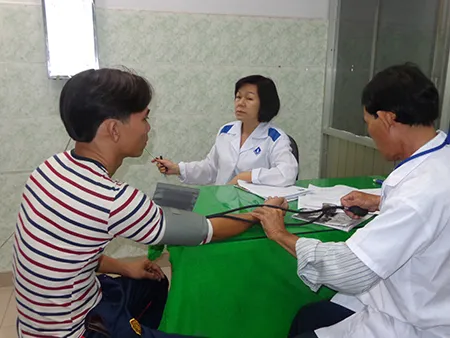 Ngày đầu tiên khám sức khỏe lái xe theo cách mới ảnh 4